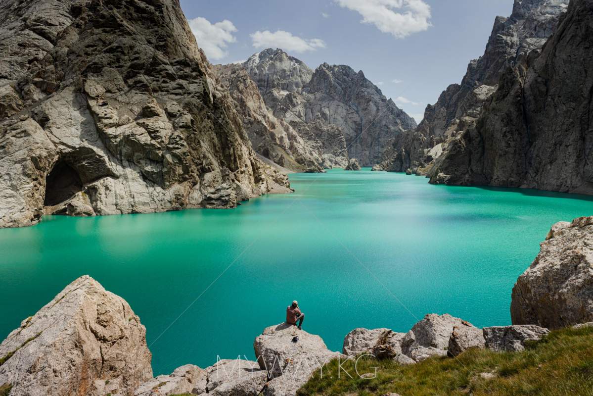 Transfers and trips from Karakol to Kel-Suu Lake 