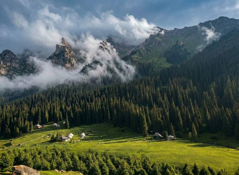 Private Transfer from Karakol to Altyn Arashan Valley