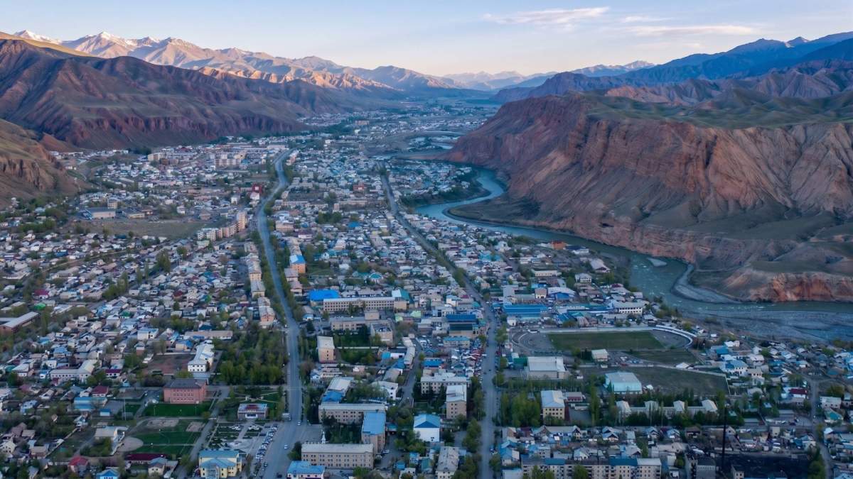 Transfers and trips from Karakol to Naryn